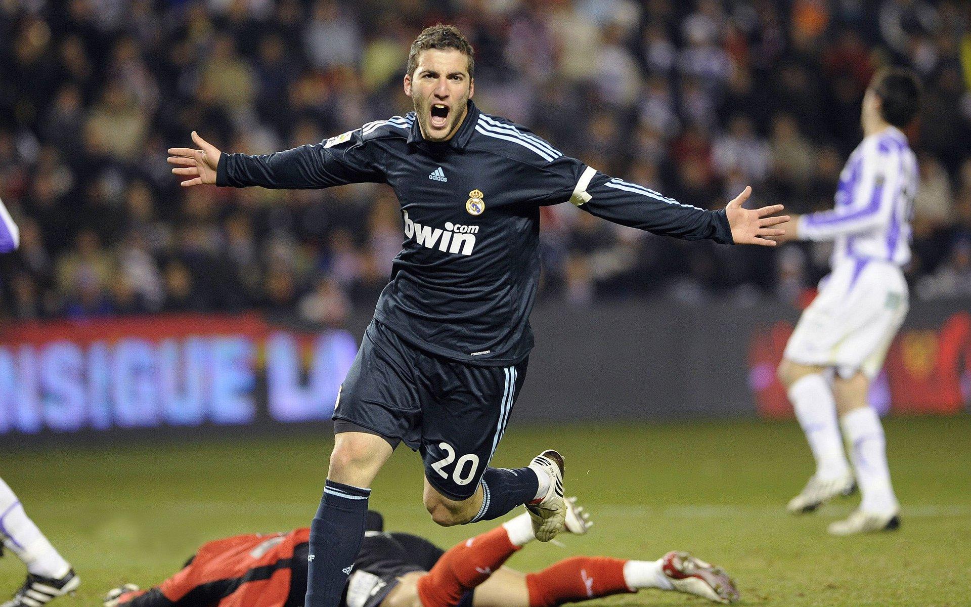 穆斯卡特专注执教海港队，俱乐部与主帅沟通顺畅共谋新赛季布局